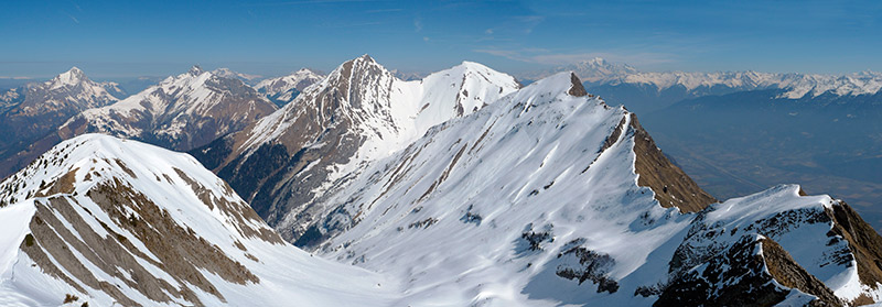 #1 Vallon de la Lanche : Au fond, Trelod, Arcalod,et Mont-Blanc, devant Pecloz, Armène et Arces Vallon de la Lanche : Au fond, Trelod, Arcalod,et Mont-Blanc, devant Pecloz, Armène et Arces
