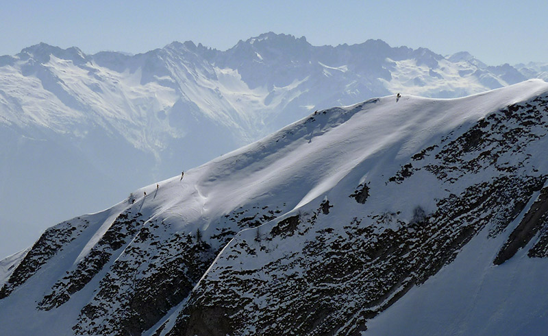 #2 Entre Arlicots et Arces : Sur fond de massif de la Lauzière Entre Arlicots et Arces : Sur fond de massif de la Lauzière