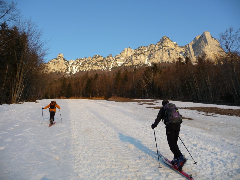 Départ sur la piste : Tout droit sur l'objectif du jour