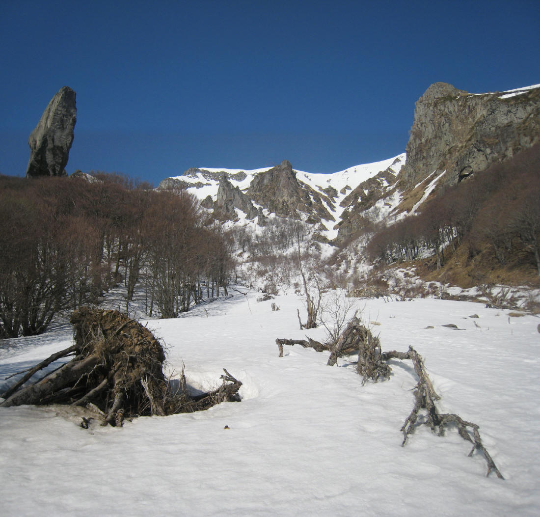 #3 Débrits d Débrits d'avalanche : au pied de la Rancune et du Chapial