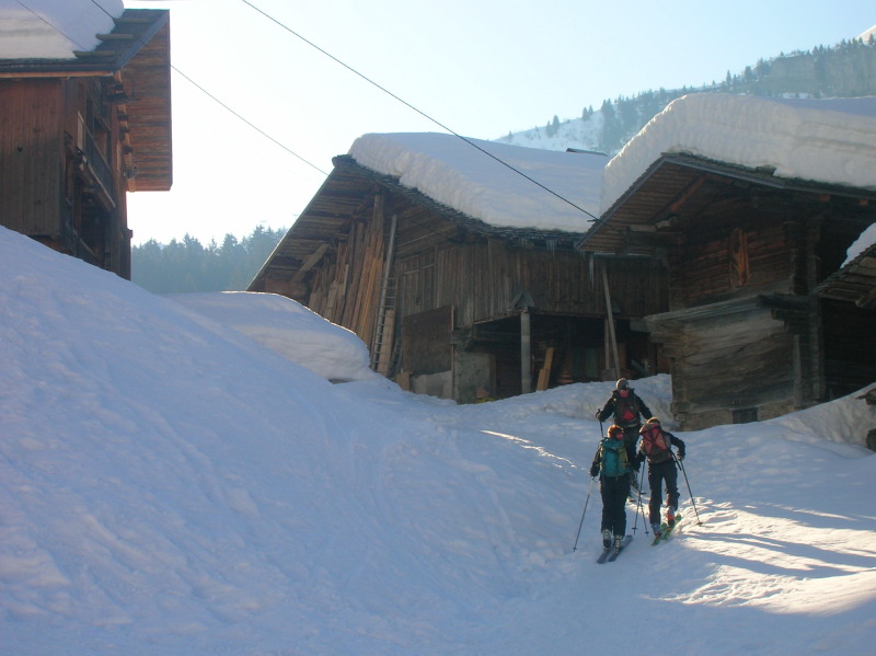 #1 chalets : Chalets bucolique au début de notre balade chalets : Chalets bucolique au début de notre balade