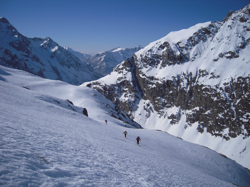 #1 arrivée au vallon plat : aprés un long portage dans le vallon d arrivée au vallon plat : aprés un long portage dans le vallon d'Isola