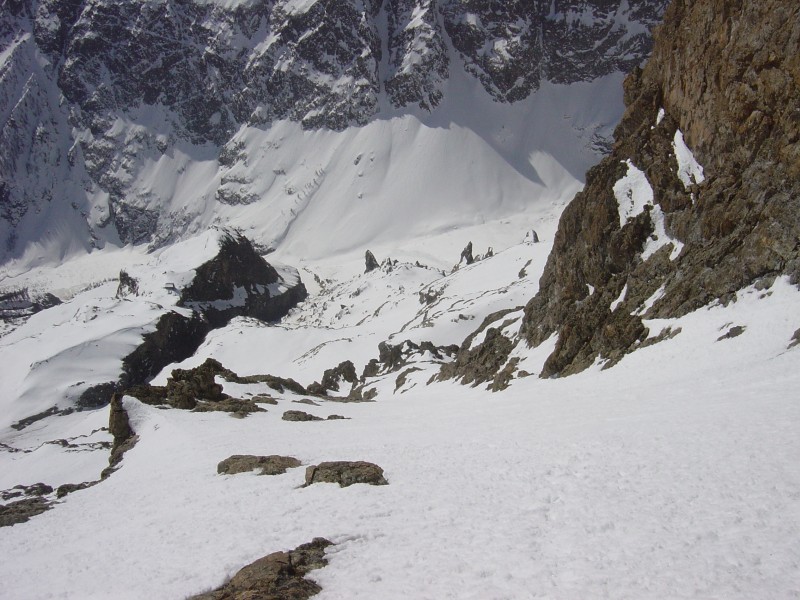 #12 le couloir du haut : après le passage scabreux d le couloir du haut : après le passage scabreux d'en dessous là ça va être bonnnnnnn