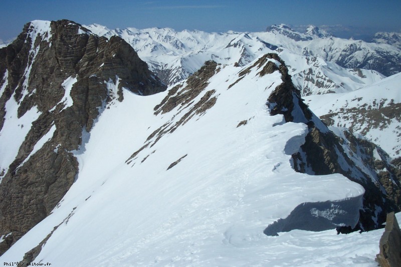 #14 Collet d Collet d'arrivée du couloir N : On voit bien le large collet (au fond) d'où sort le couloir Nord.