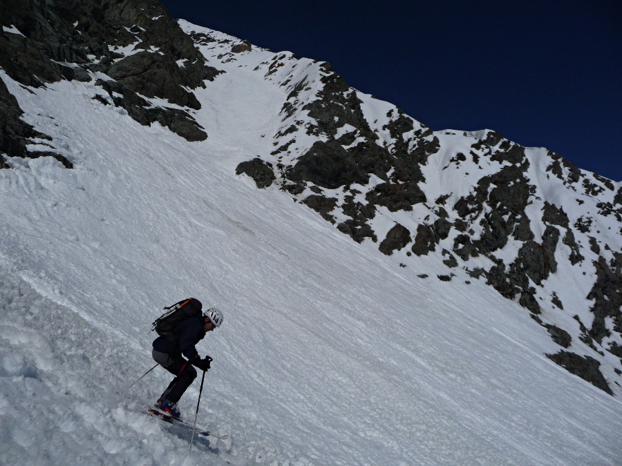 Sous le couloir : Jib, dans la soupe de pénitents, sous le couloir