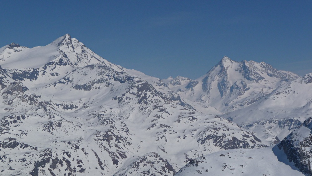 #10 Sassière et Tsantelena : Un peu sèches, mais toujours très classe dans le paysage Sassière et Tsantelena : Un peu sèches, mais toujours très classe dans le paysage