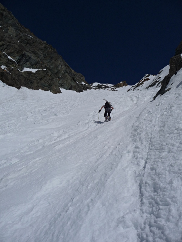 #2 Bas du couloir : La longue agonie commence Bas du couloir : La longue agonie commence