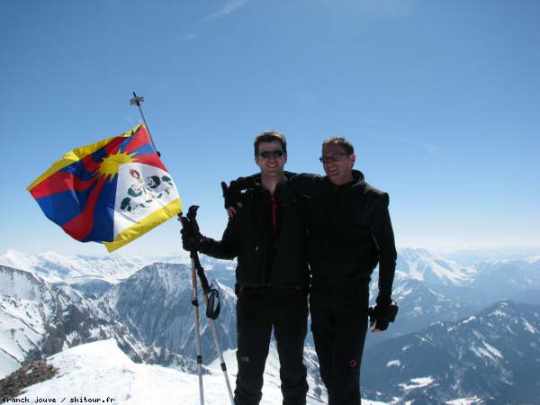 #3 The summiters : The Summiters sur fond de faces nords de la haute bléone The summiters : The Summiters sur fond de faces nords de la haute bléone
