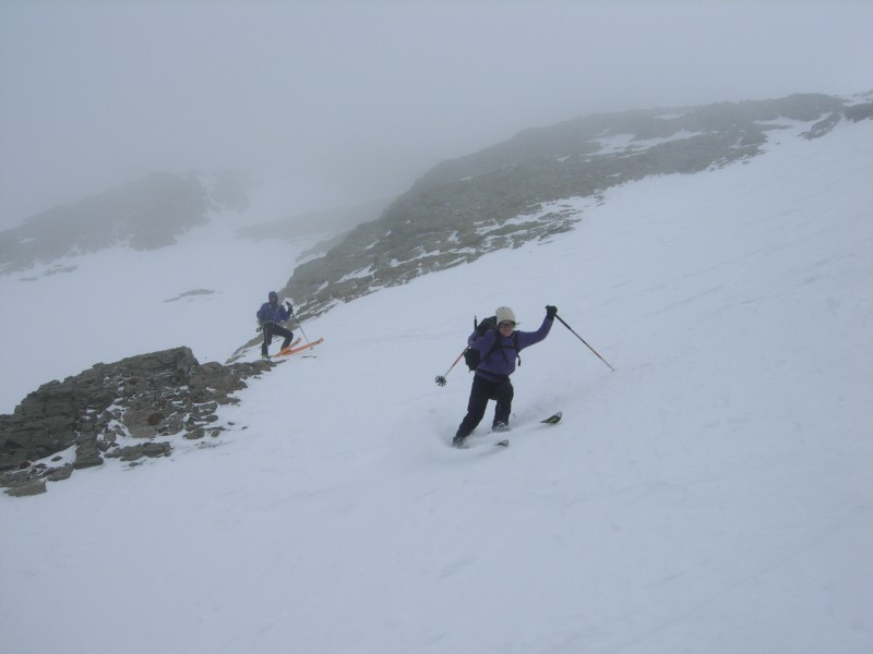 #5 FN Rocher : Descente dans le brouillard de la face nord du rocher de l FN Rocher : Descente dans le brouillard de la face nord du rocher de l'Homme