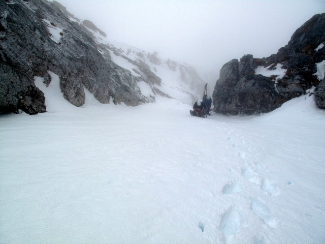 #6 Bonne neige ici : Au dessus du rappel. Un peu perdu dans le brouillard Bonne neige ici : Au dessus du rappel. Un peu perdu dans le brouillard