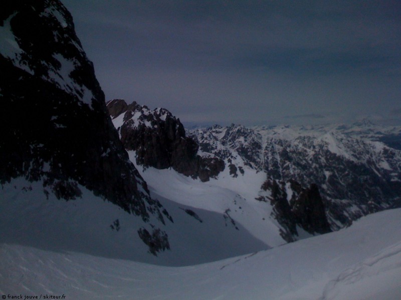 #14 Incursion côté italien : Incursion côté italien, puis faudra remonter à gauche vers le pas W du Clapier Incursion côté italien : Incursion côté italien, puis faudra remonter à gauche vers le pas W du Clapier