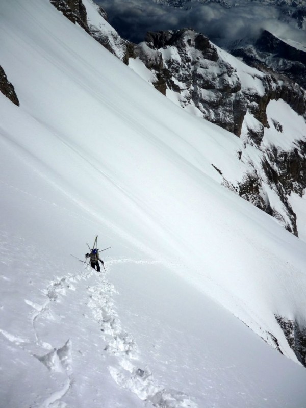 #4 Grand Ferrand : Entre les deux Trous. Grand Ferrand : Entre les deux Trous.