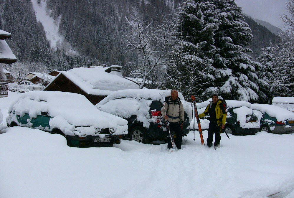 #5 Météo du Mardi : Jour 6 - 20 cm de neige fraiche à Argentière, il était temps que le raid se termine, on a bien fait d Météo du Mardi : Jour 6 - 20 cm de neige fraiche à Argentière, il était temps que le raid se termine, on a bien fait d'écourter celui-ci d'une étape par la cabane Bertol mais on a eu de la chance sur les 5 premiers jours.