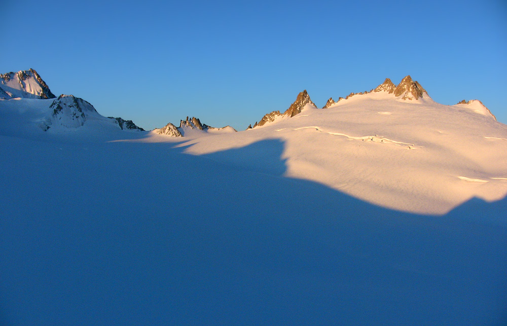 #34 Le Plateau du Trient s Le Plateau du Trient s'embrase : Jour 2 - Aig. du Chardonnet et Aig. du Tour