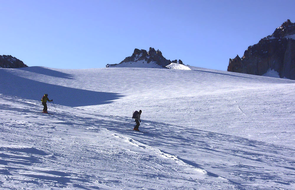 #35 Glacier du Trient : Jour 2 - On commence par une descente de 1700m de deniv. Glacier du Trient : Jour 2 - On commence par une descente de 1700m de deniv.