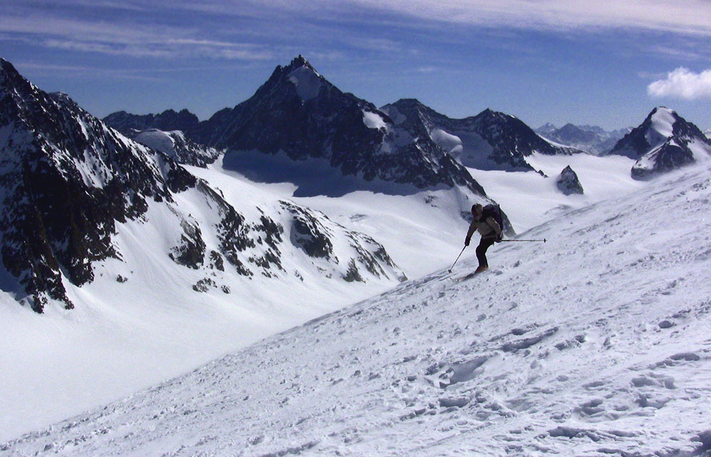 #72 Descente du Pigne d Descente du Pigne d'Arolla : Jour 4 - Patrick en action pour rejoindre la cabane des Vignettes