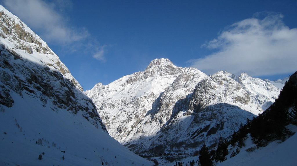 #4 Tete du Rouget et Pic Geny : grand beau ce matin au depart Tete du Rouget et Pic Geny : grand beau ce matin au depart