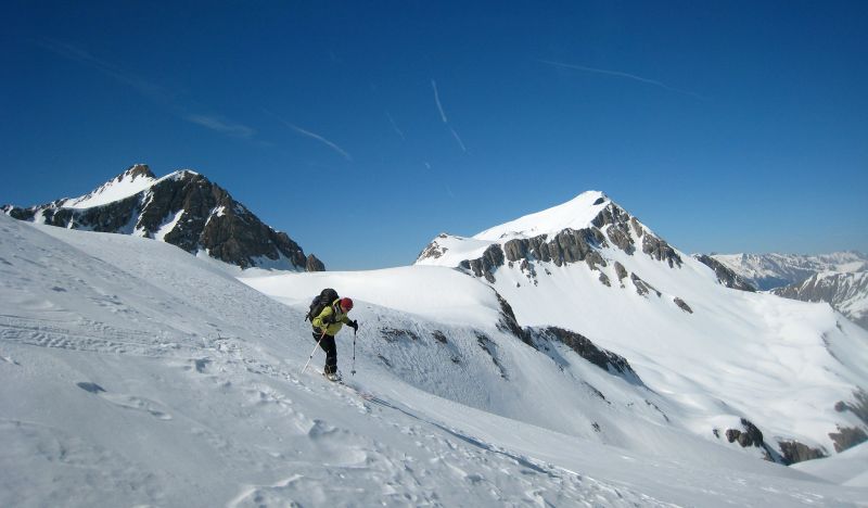 #6 J1 : Combe de Grande Barre : Du ski 5* dans un paysage idyllique J1 : Combe de Grande Barre : Du ski 5* dans un paysage idyllique