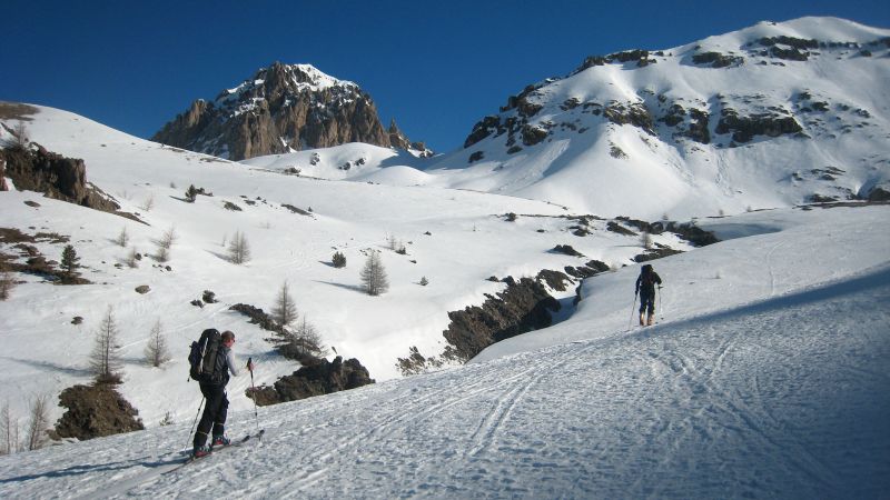 J4 : Tête Pémiant : Arrivée dans le beau vallon sous la cabane de Viraysse