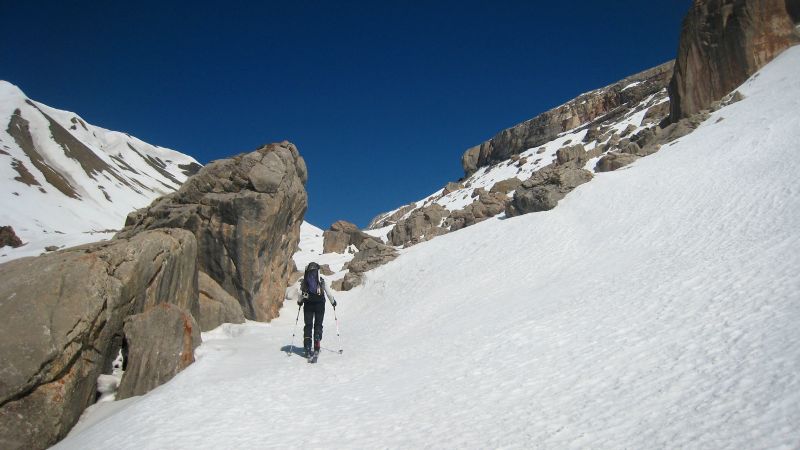 #34 J5 : Vallon de Serenne : Cheminement entre les blocs J5 : Vallon de Serenne : Cheminement entre les blocs