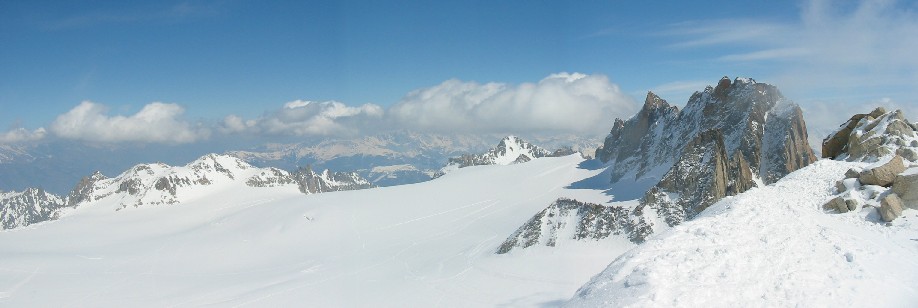 Au sommet : Vue sur le cirque glaciere du Triend (Suisse)