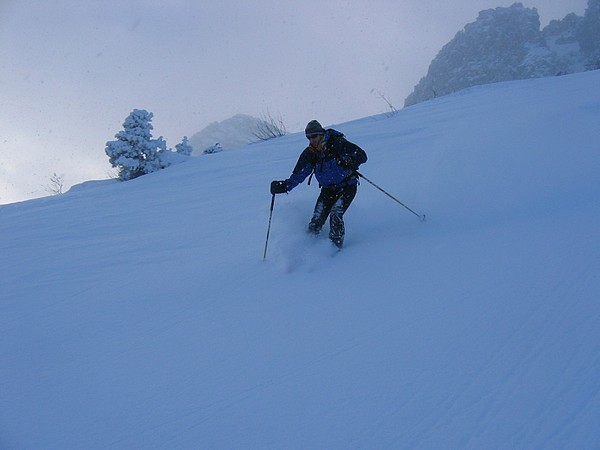 #5 Franck encore en action : Sur la croupe la gavade est assurée. Attention de ne pas tirer dans les vernes Franck encore en action : Sur la croupe la gavade est assurée. Attention de ne pas tirer dans les vernes