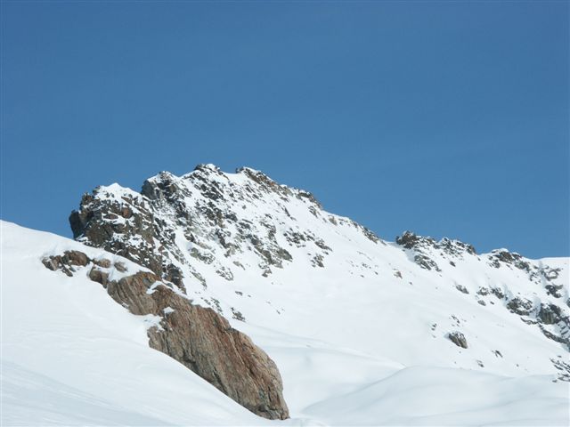 #2 Charmet de l Charmet de l'Aiguille : Facette sud du Charmet de l'Aiguille.
