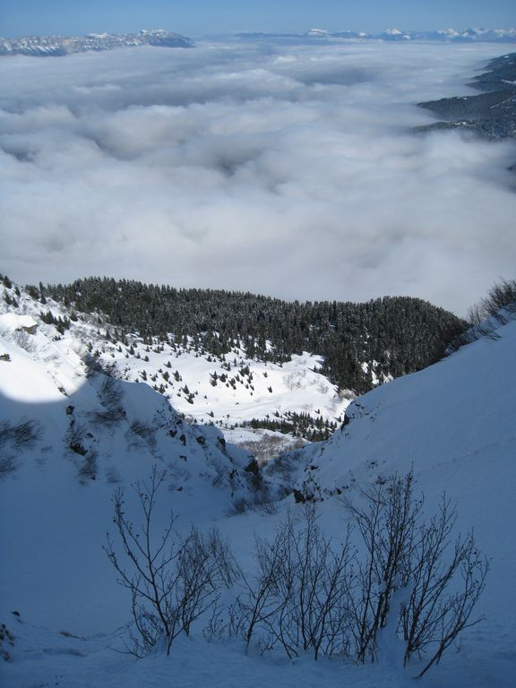 Barlet Couloir en S : la mini barre du haut se contourne par la gauche ou la droite quand c'est bien rempli comme ça