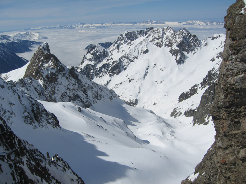 #13 Versant sud : Au fond le Vercors et Grenoble sous les nuages... Versant sud : Au fond le Vercors et Grenoble sous les nuages...
