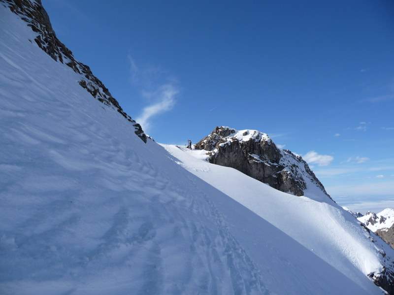 #11 Pte de Haute Béné : Arrivée au petit col à l Pte de Haute Béné : Arrivée au petit col à l'W du sommet