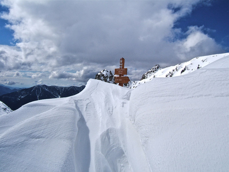 #5 Caïre d Caïre d'Archas : Col de la Valette, corniché mais aucun problème pour passer.