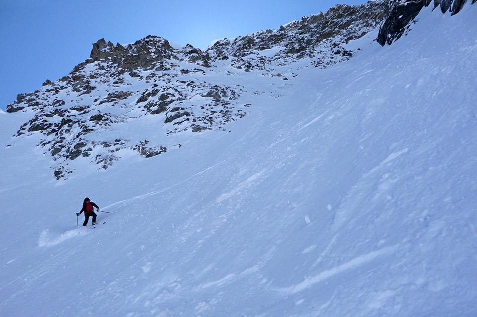 #10 Pte de Chaborgne couloir N : Des sections en bonne neige. Pte de Chaborgne couloir N : Des sections en bonne neige.