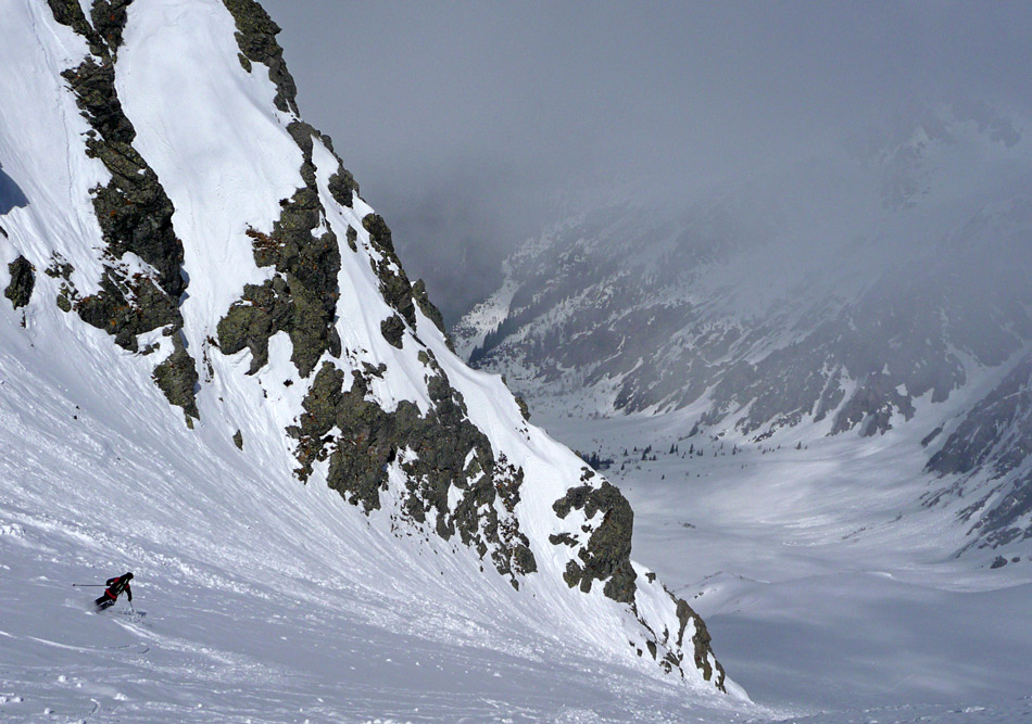 #12 Pte de Chaborgne couloir N : Partie inférieure, retour au soleil. Pte de Chaborgne couloir N : Partie inférieure, retour au soleil.