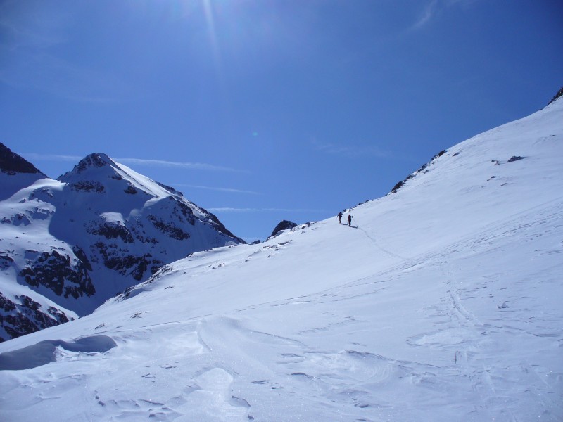 #1 Montée : Sur fond de Pointe de Confolant Montée : Sur fond de Pointe de Confolant
