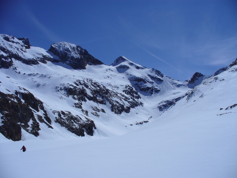 #5 Au dessus du Lac du Vallon : Le fond du vallon avec de G à D, le Rochail et les Pointes de Malhaubert et de Confolant Au dessus du Lac du Vallon : Le fond du vallon avec de G à D, le Rochail et les Pointes de Malhaubert et de Confolant