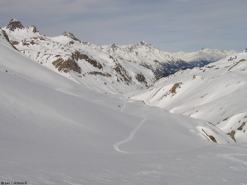 #7 a la montée pour le refuge : après le passage de la caravane a la montée pour le refuge : après le passage de la caravane