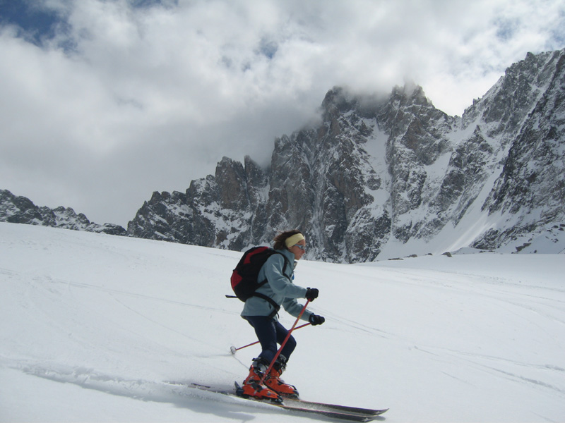 #5 Descente de Bonnepierre : Une moquette de haute qualité.
Les nuages bourgeonnent Descente de Bonnepierre : Une moquette de haute qualité.
Les nuages bourgeonnent