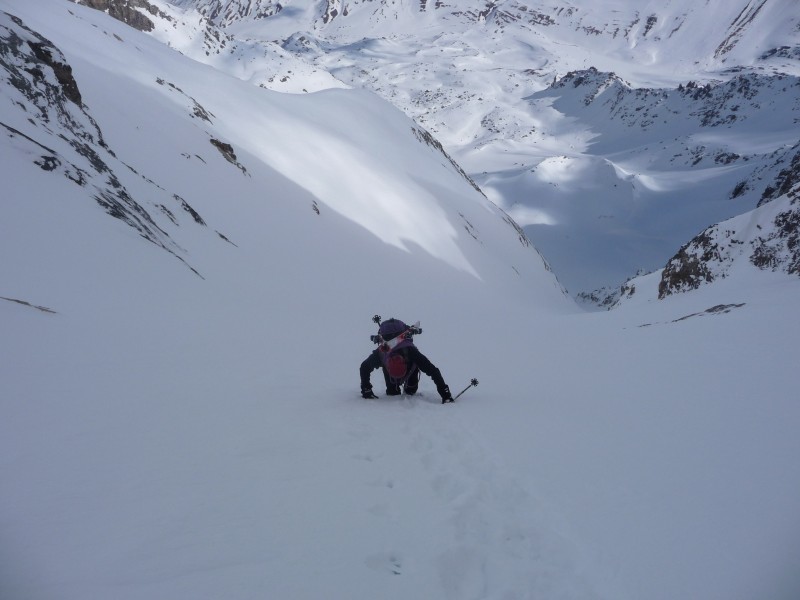 Haut du couloir : La sortie du raide en grosse peuf est imminente.