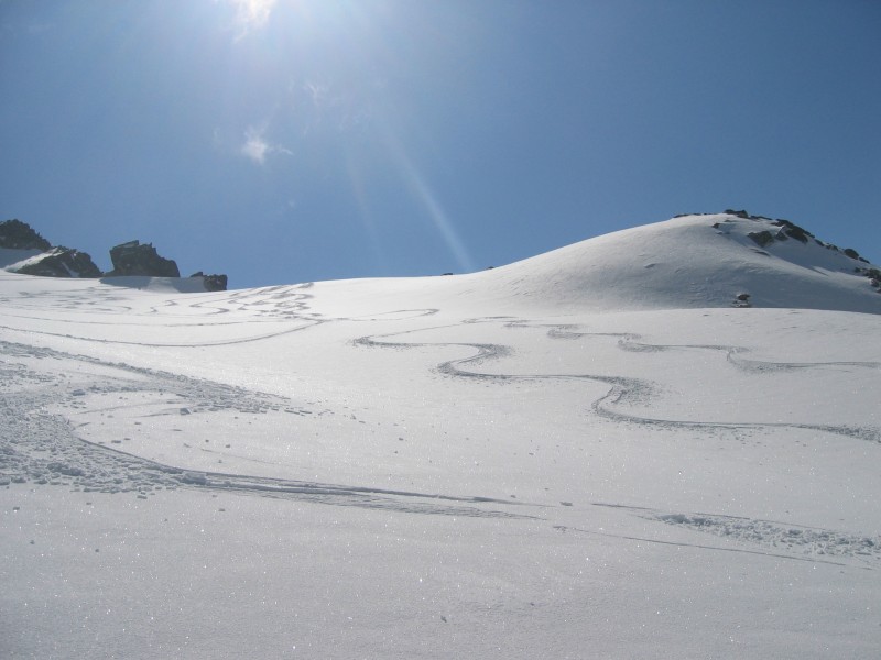 #6 Début de descente : Bien bonne cette poudre ! Début de descente : Bien bonne cette poudre !
