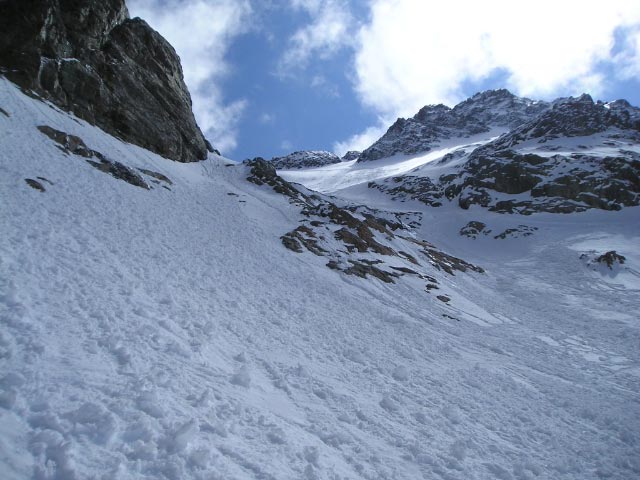 #6 Bonne poudre jusque là : le haut de la descente Bonne poudre jusque là : le haut de la descente