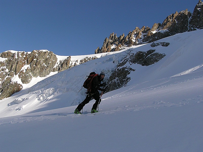 #1 devant les clochetons du Clocher des Ecrins devant les clochetons du Clocher des Ecrins
