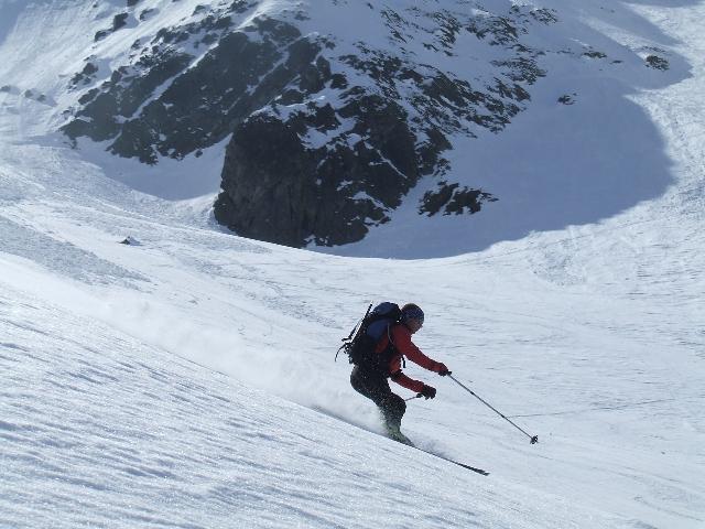 chaborgne, couloir N : dans la combe d'Armancette, neige tout juste décaillée , un poil pas assez. Bin oui, on fait les difficiles :-)