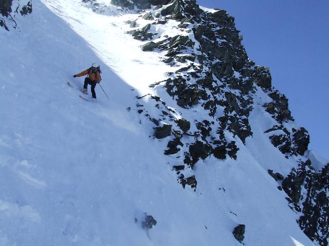 #4 Tete de tré la tete, couloir N : Thomas dans la première partie raide du couloir Tete de tré la tete, couloir N : Thomas dans la première partie raide du couloir