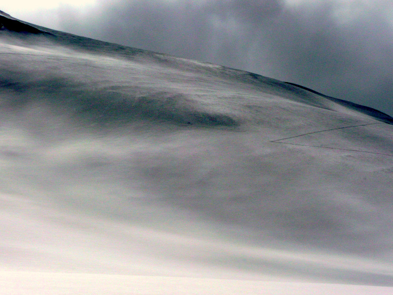 pointe de ronce : glacier de l'Arcelle : la zone crevassé (à gauche de ma trace) est presque recouverte (voir photo suivante)