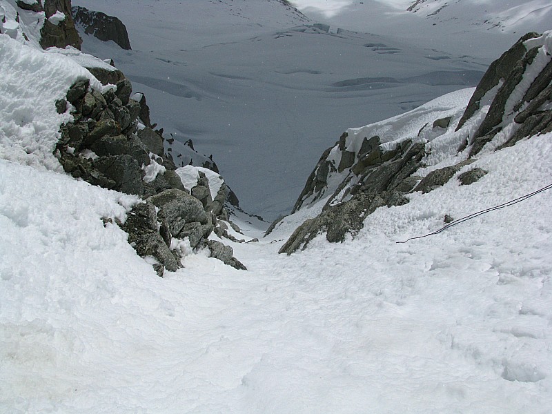 #17 couloir du bas : Là c couloir du bas : Là c'est resté béton avec une croûte de glace !