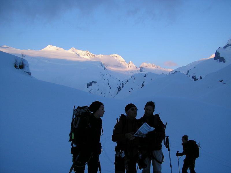 #21 Départ pour Cima di Lago : J3: Au fond, le Basodino Départ pour Cima di Lago : J3: Au fond, le Basodino