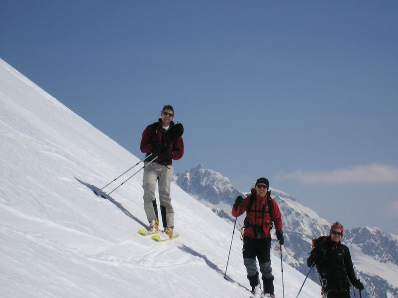#27 Descente du Hegelhorn : Neige transfo à point... Au fond le Pizzo Rotondo Descente du Hegelhorn : Neige transfo à point... Au fond le Pizzo Rotondo