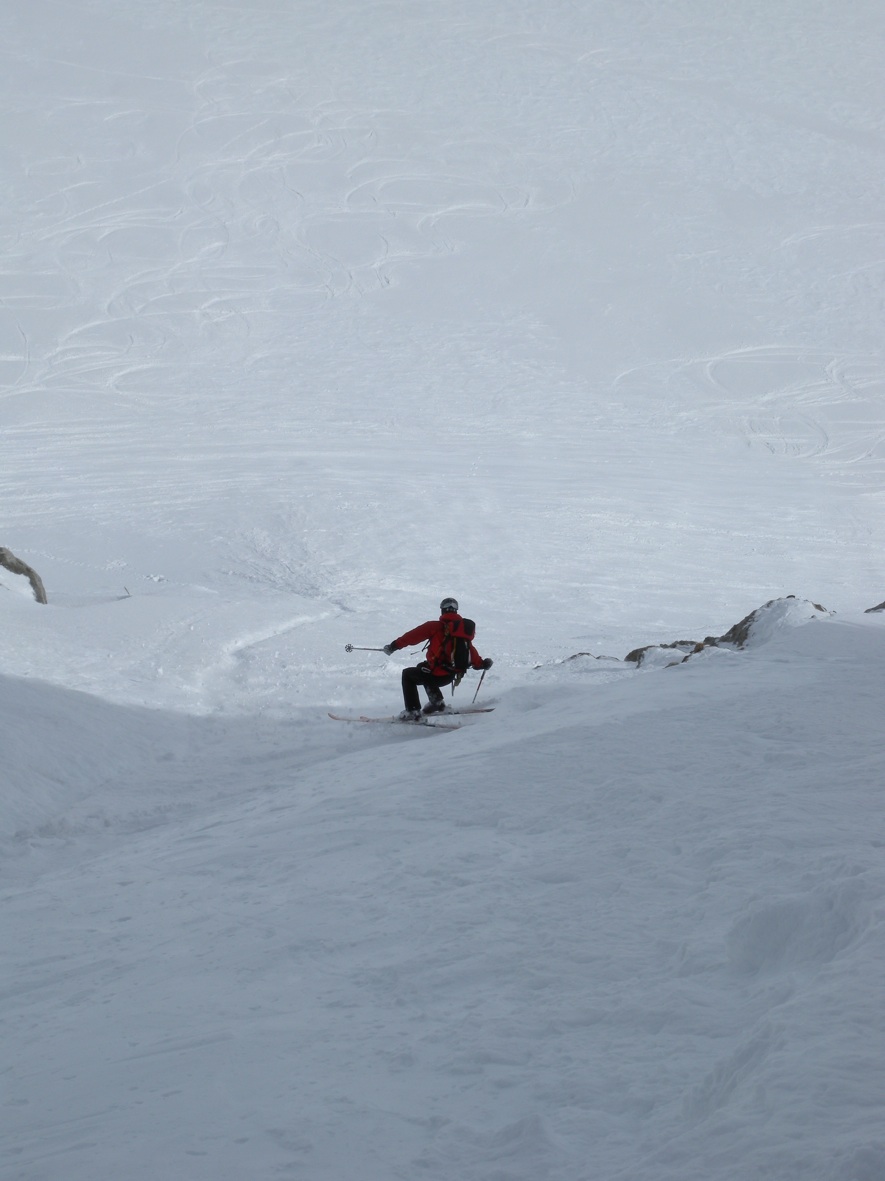 #4 Bas du couloir : Bonne poudre tassée Bas du couloir : Bonne poudre tassée