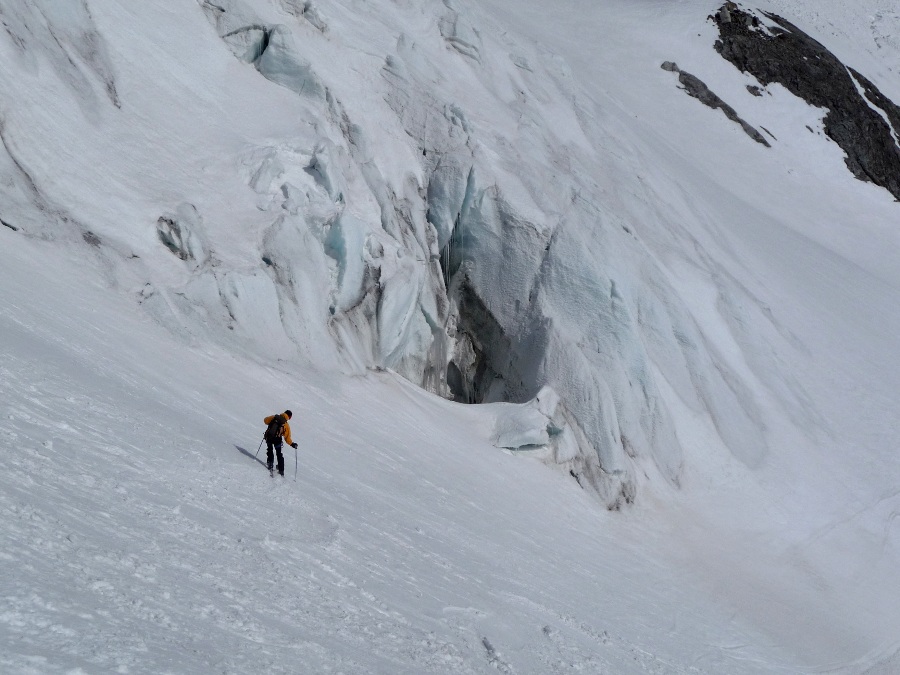 #25 Glacier de l Glacier de l'Homme : Et des gros trous un peu partout