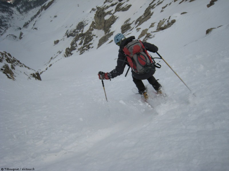 #15 Encore un couloir en grosse poudre Encore un couloir en grosse poudre